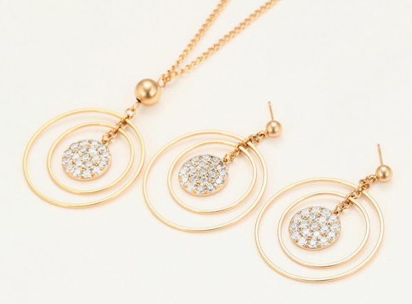 Lustrous Links